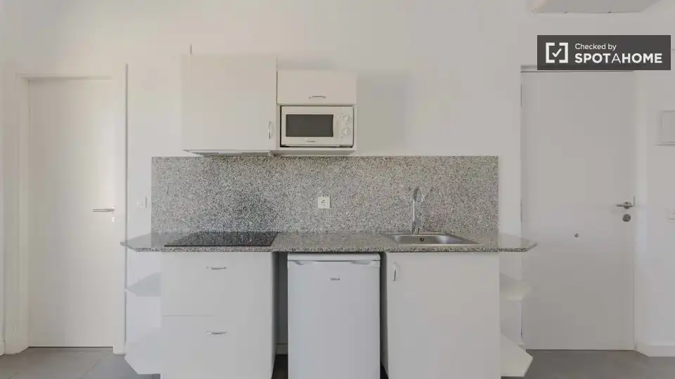 Cocina de Piso de alquiler en Valencia con Aire acondicionado, Calefacción y Amueblado