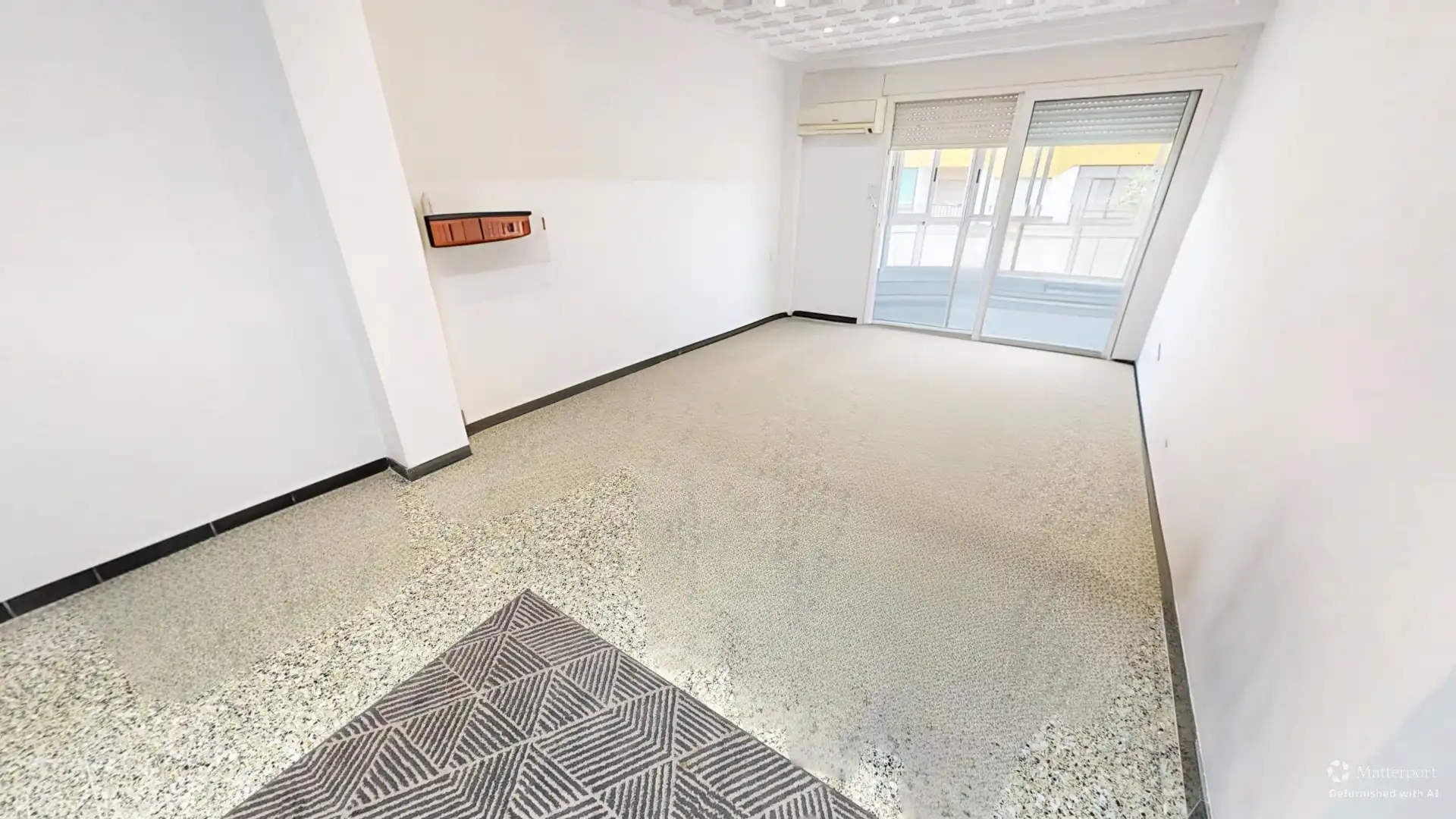 Flat for sale in Avenida de la Constitución 46, imagen 2