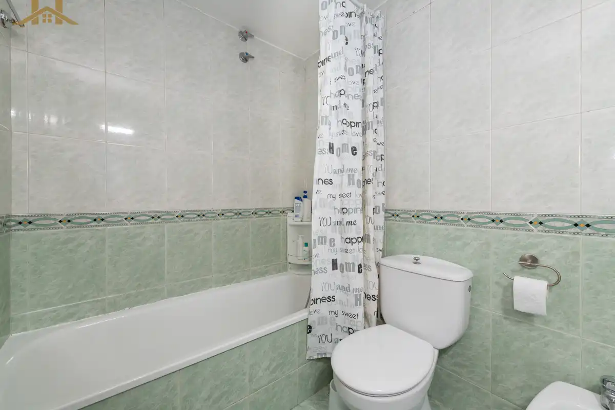 Bany de Casa o xalet en venda en Colmenar Viejo amb Calefacció, Terrassa i Traster