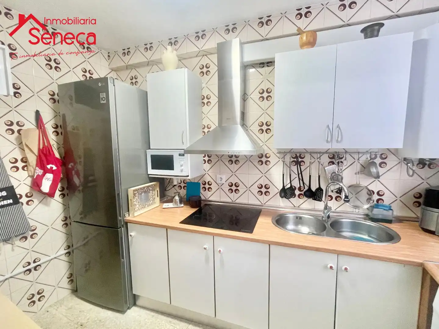 Kitchen of Flat for sale in Córdoba  with Heating, Storage room and Furnished