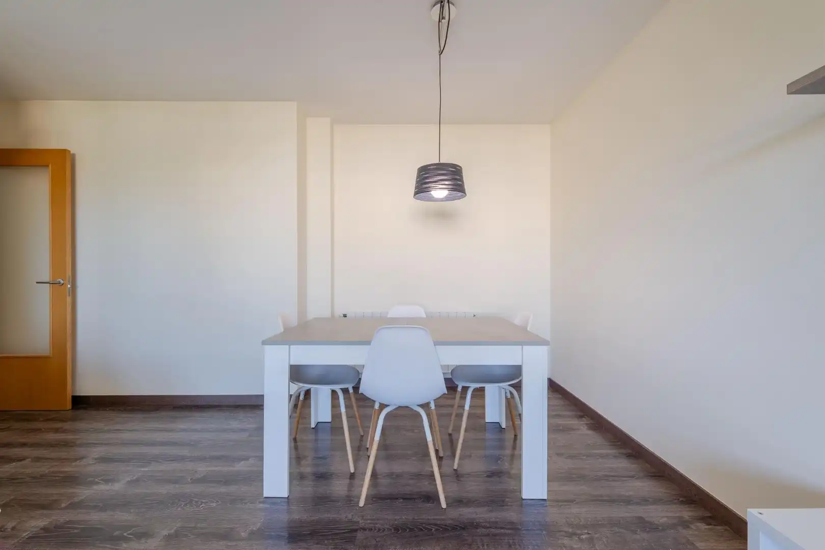 Esszimmer von Wohnung zur Miete in Salt