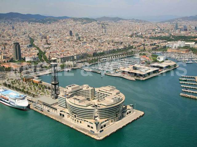 Oficina en Alquiler en El Raval