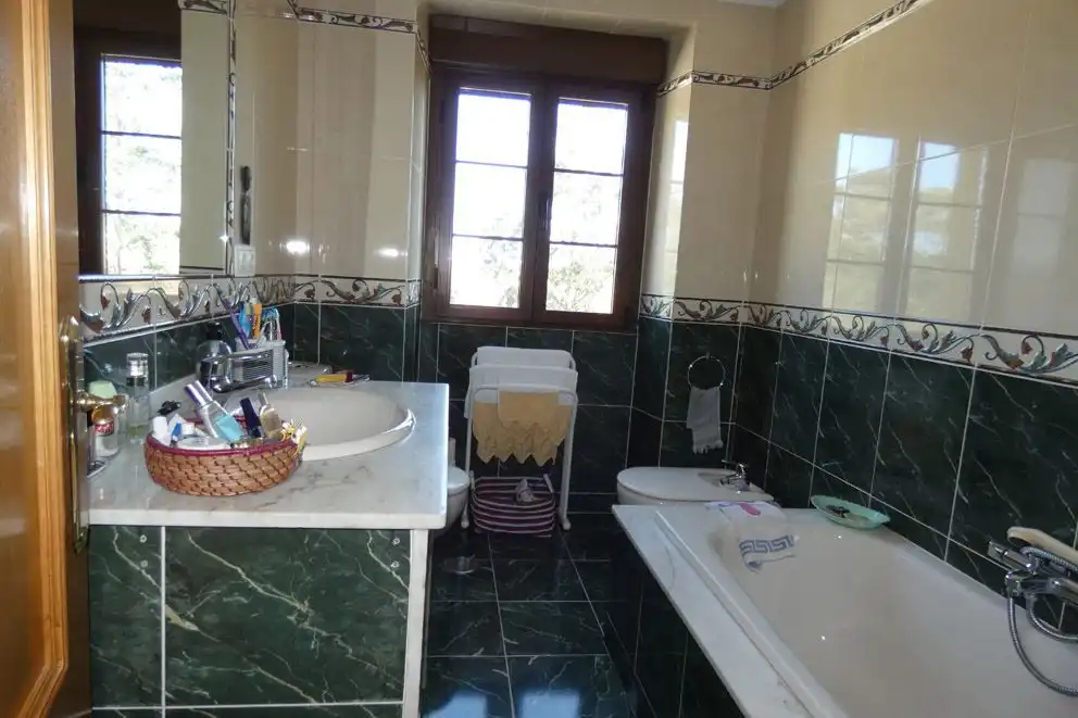 Bathroom of Houses for sale in Navia  with Private garden and Storage room