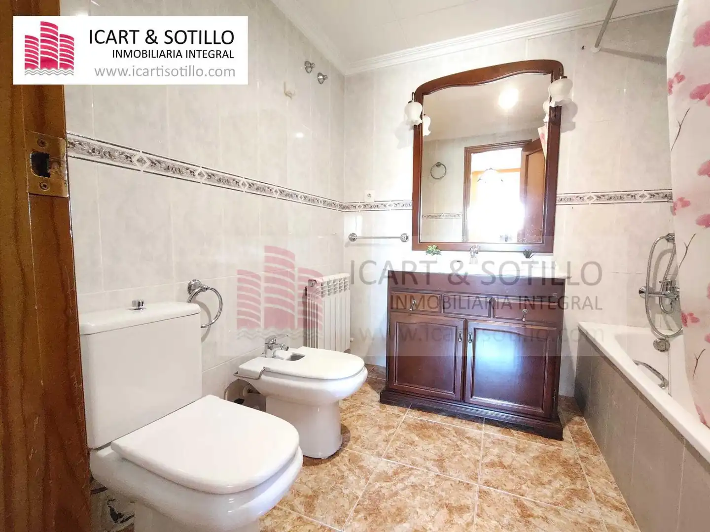 Bathroom of Flat for sale in Vinaròs  with Heating, Storage room and Furnished
