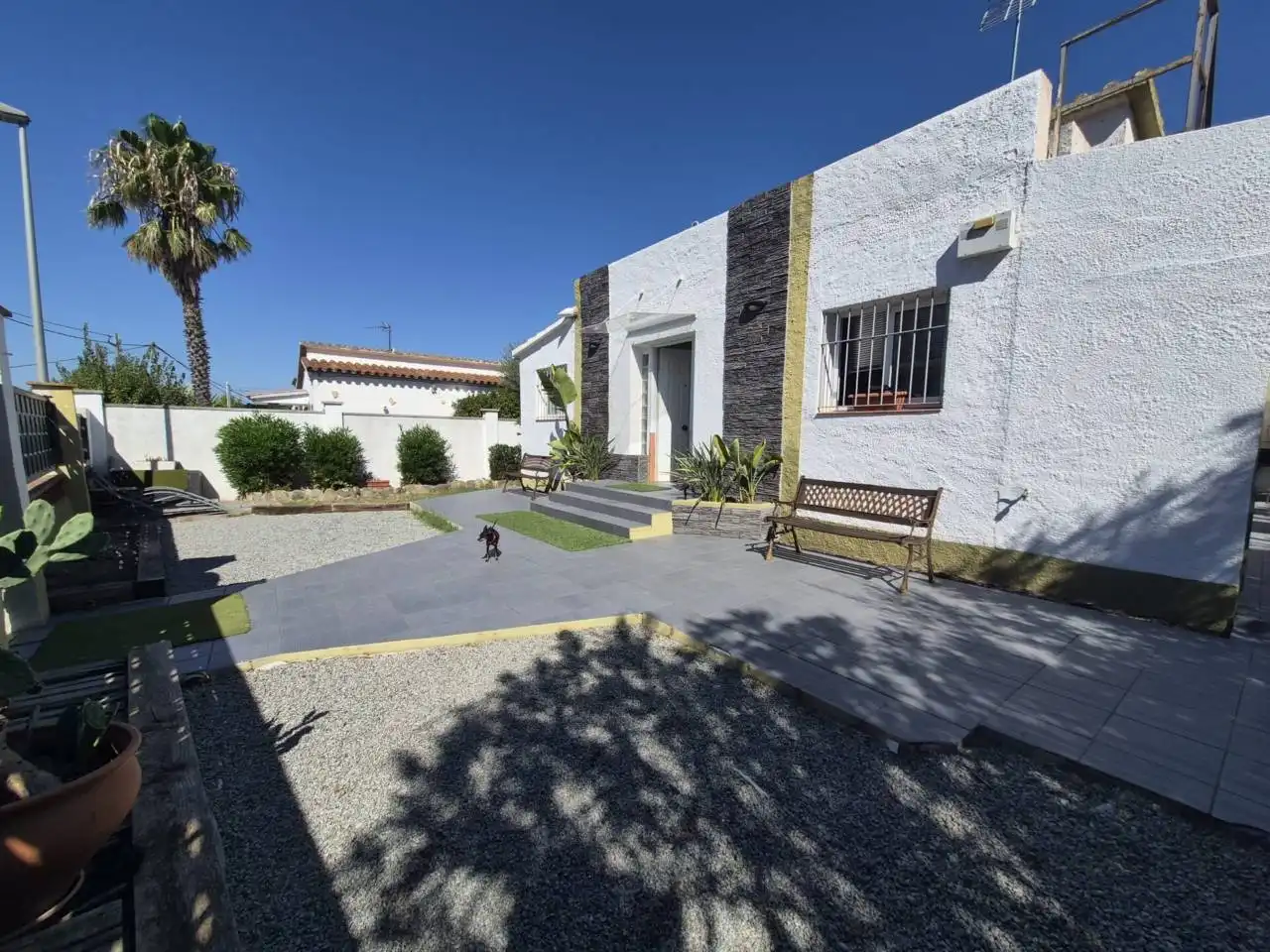 Chalet con jardín en venta en Calle Urgell, imagen 2