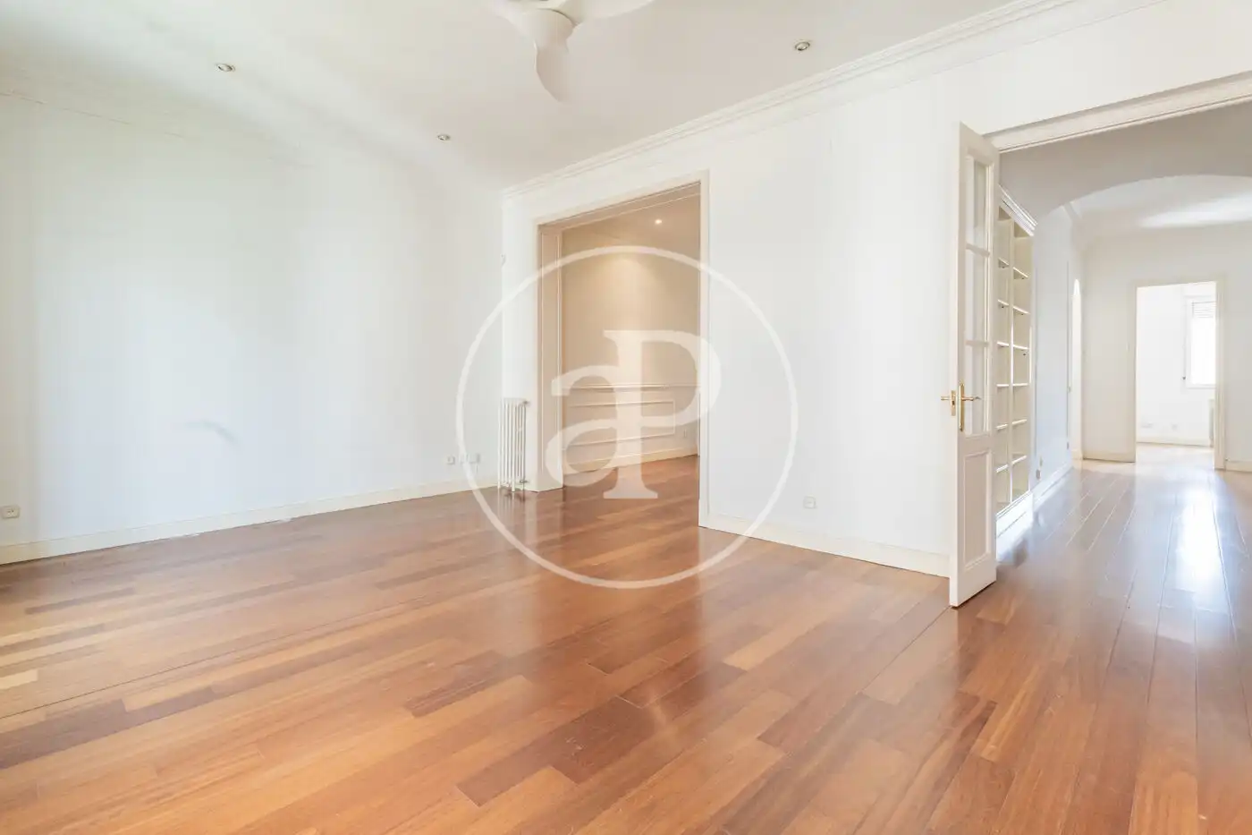 Living room of Flat for rent in Madrid  with Heating, Storage room and Balcony