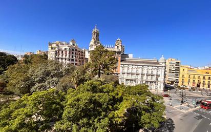 Vista exterior de Pis en venda en  Valencia Capital amb Aire condicionat, Calefacció i Parquet