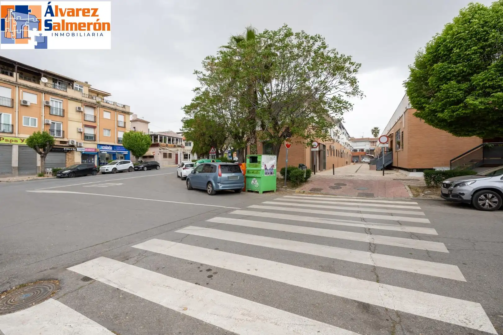 Exterior view of Flat for sale in Albolote  with Air Conditioner and Storage room