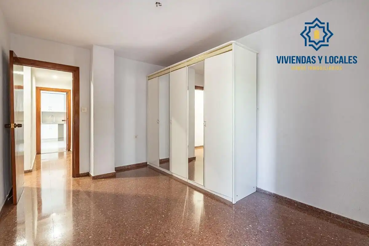 Piso con terraza en venta en Calle del Profesor Agustín Escribano 7, imagen 12