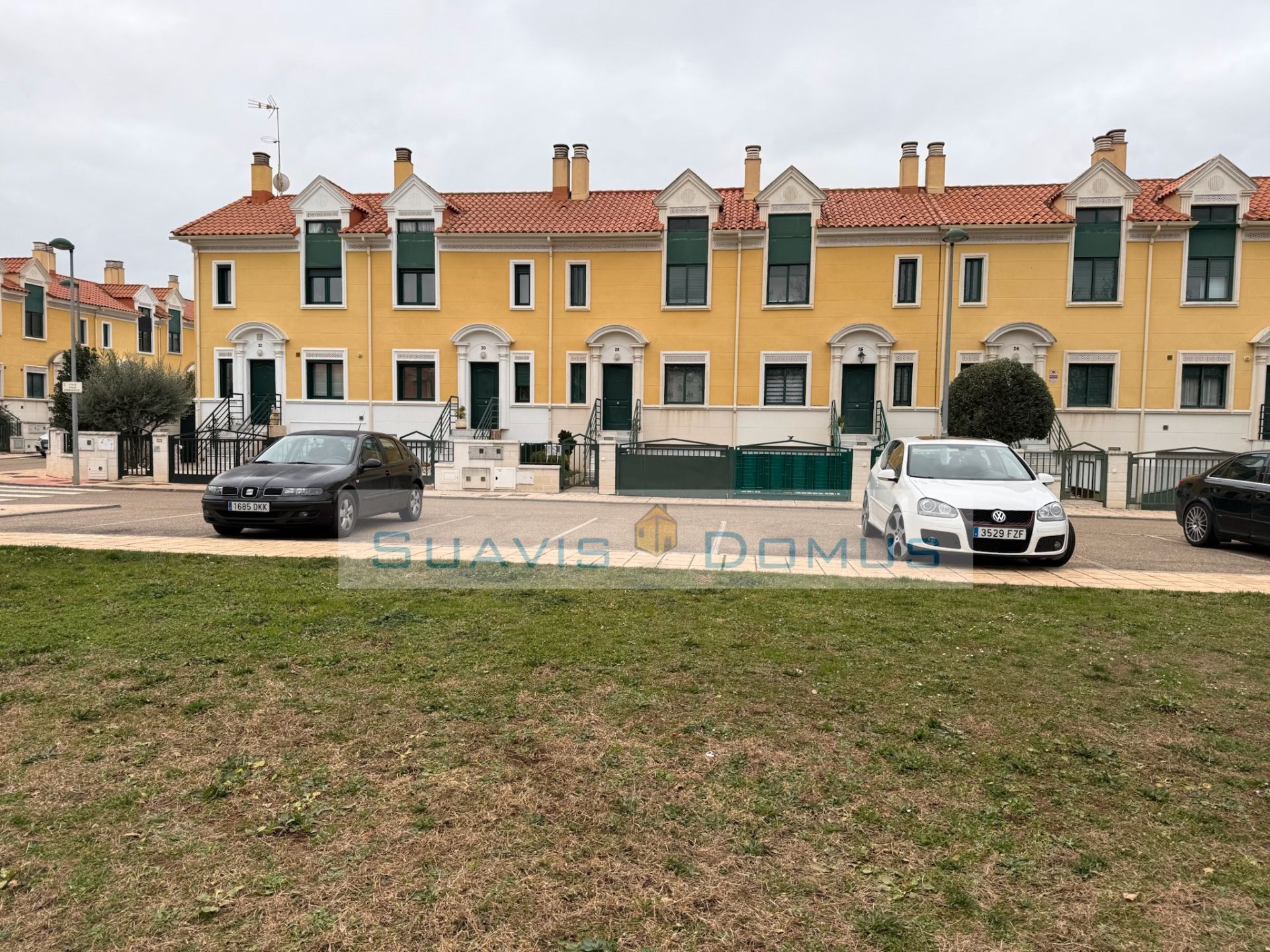 Exterior view of House or chalet for sale in Zamora Capital   with Heating, Private garden and Oven