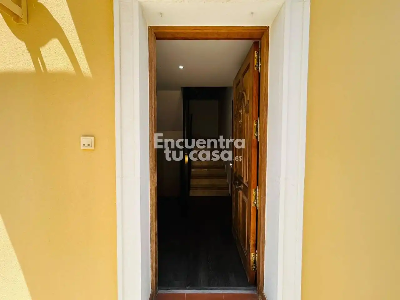 Casa adosada en venda en La Nucia amb Aire condicionat, Calefacció i Jardí privat