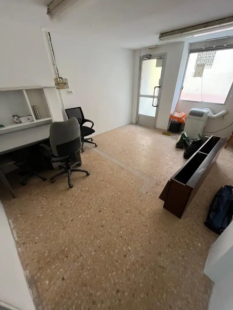 Gewerbefläche zum Verkauf in Calle de Córdoba, imagen 4