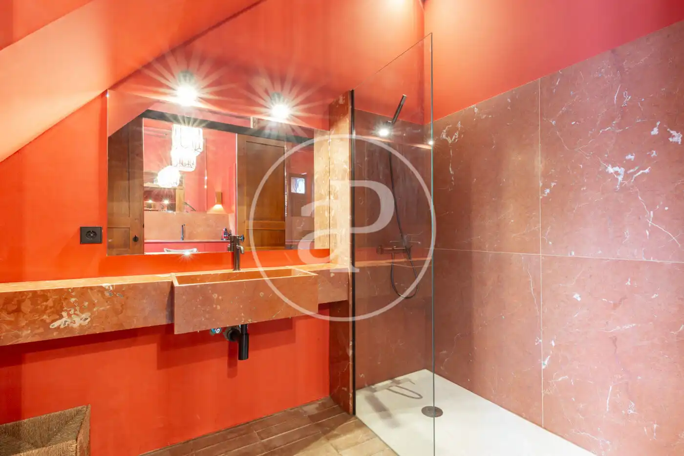 Baño de Casa adosada en venta en Valencia con Aire acondicionado, Calefacción y Amueblado