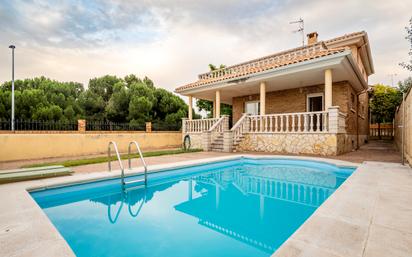 Schwimmbecken von Wohnung zum verkauf in Arroyomolinos (Madrid) mit Klimaanlage und Balkon