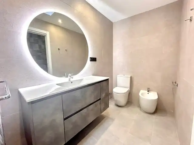 Bathroom of Houses for sale in Alhaurín de la Torre  with Air Conditioner, Heating and Terrace