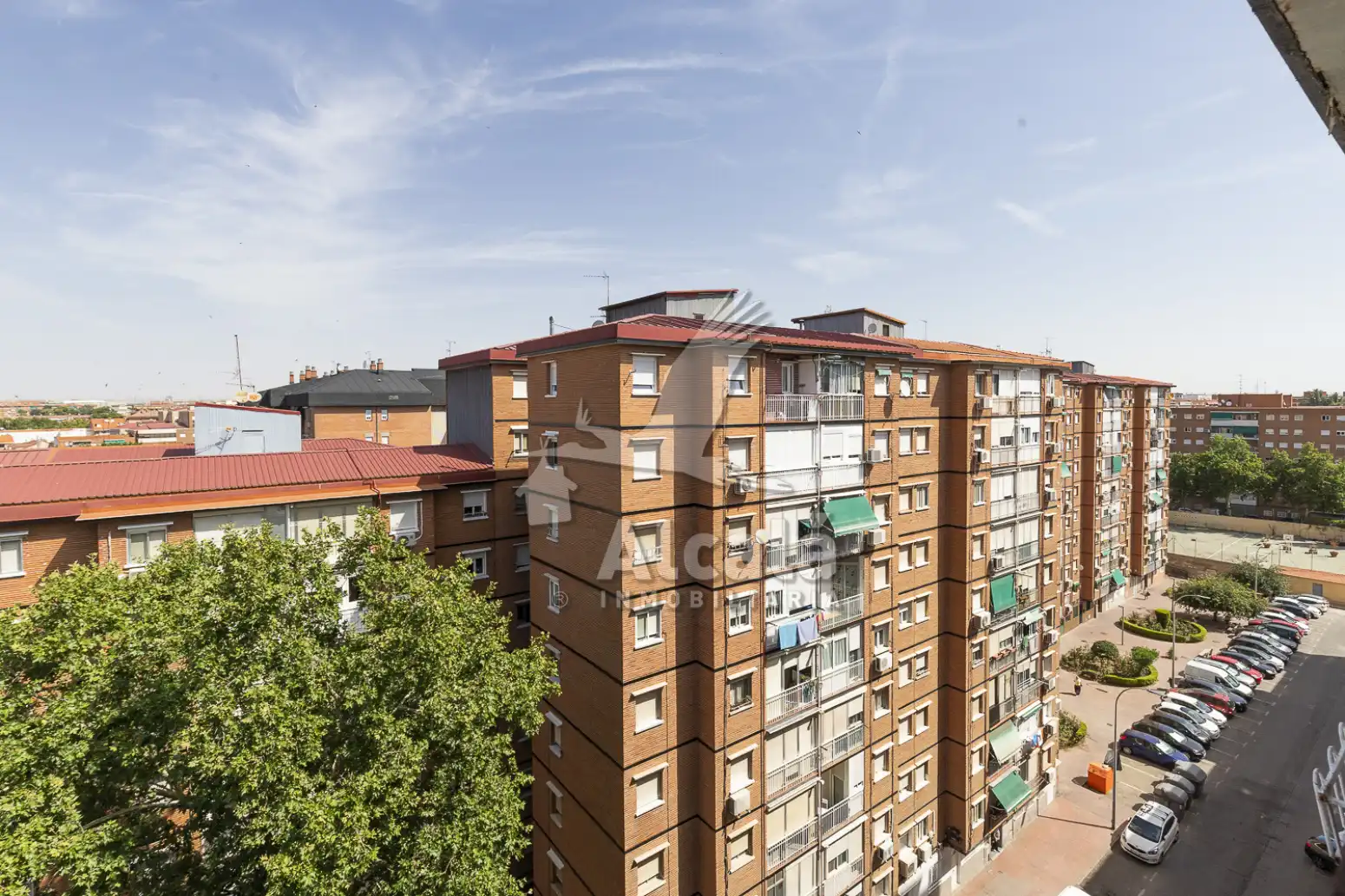 Vista exterior de Piso en venta en Alcalá de Henares con Calefacción y Terraza