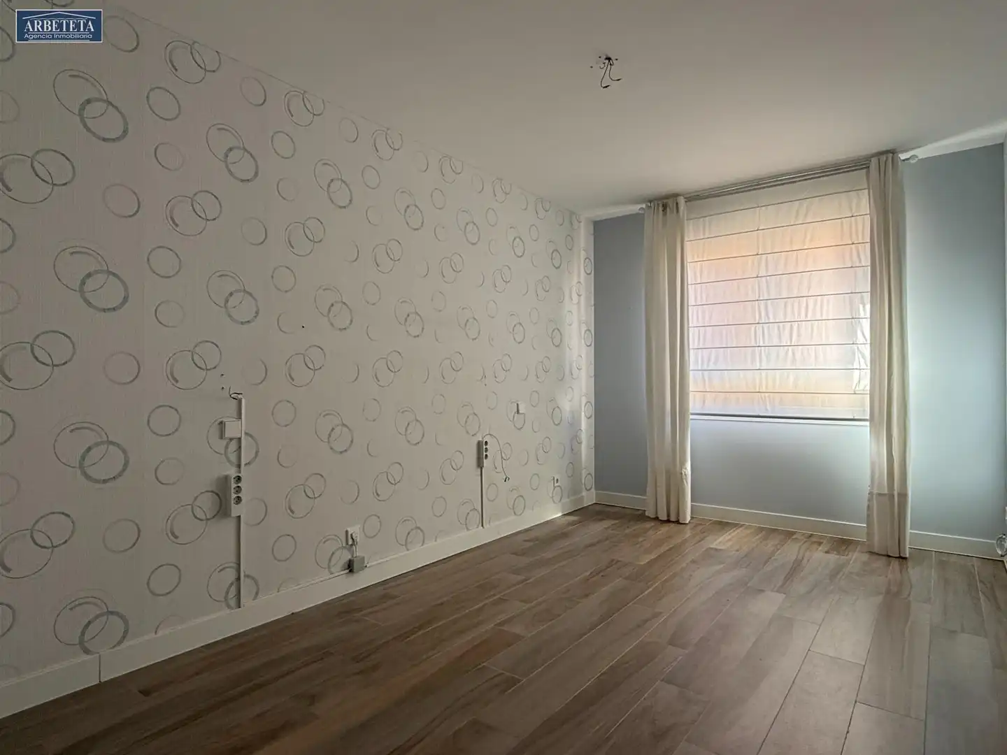 Habitación de Piso en venta en Guadalajara con Calefacción y Balcón