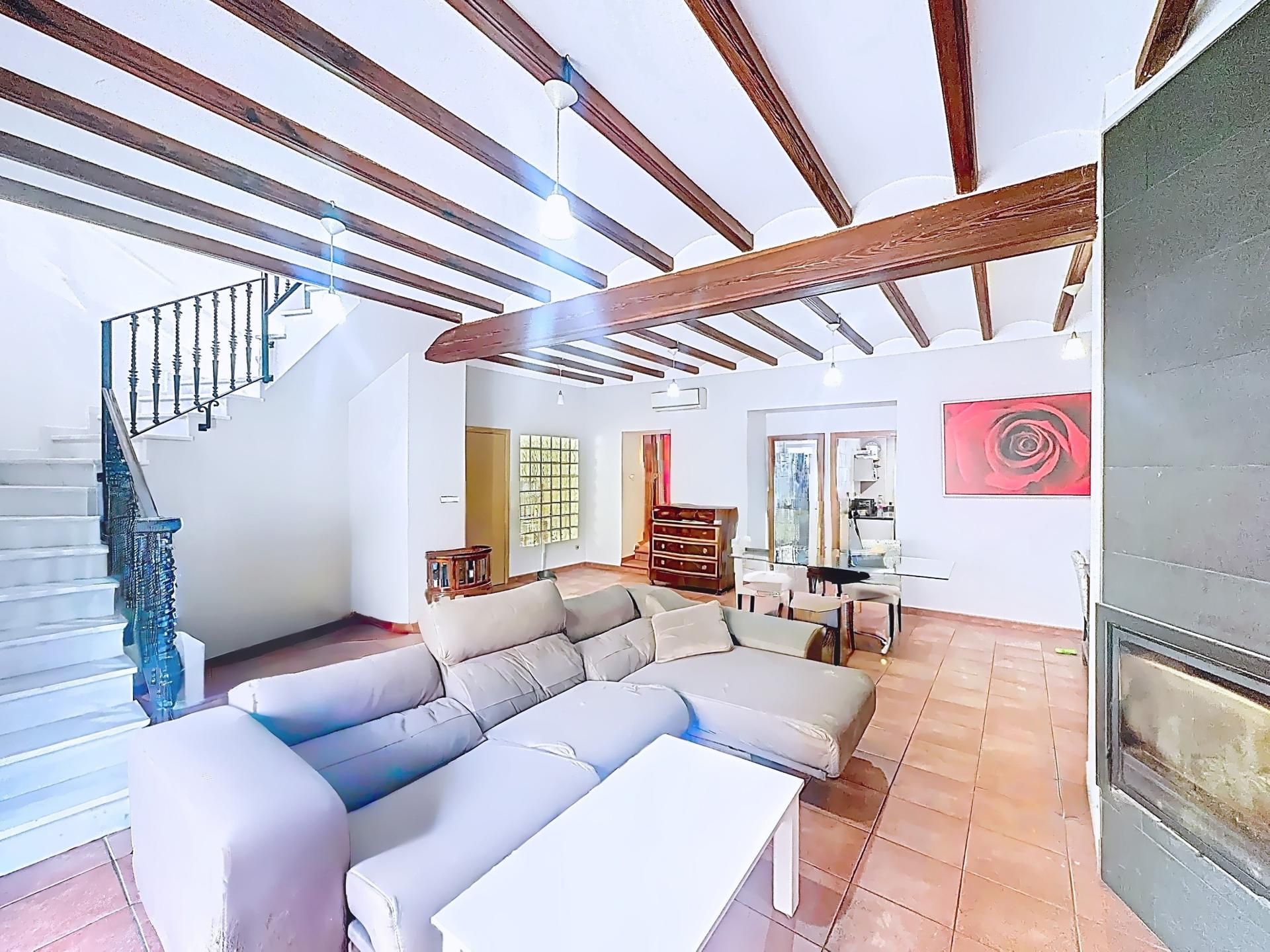 Living room of House or chalet for sale in Oliva  with Air Conditioner, Terrace and Balcony