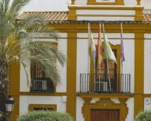 Vista exterior de Casa o xalet de lloguer en Gines amb Aire condicionat, Traster i Forn