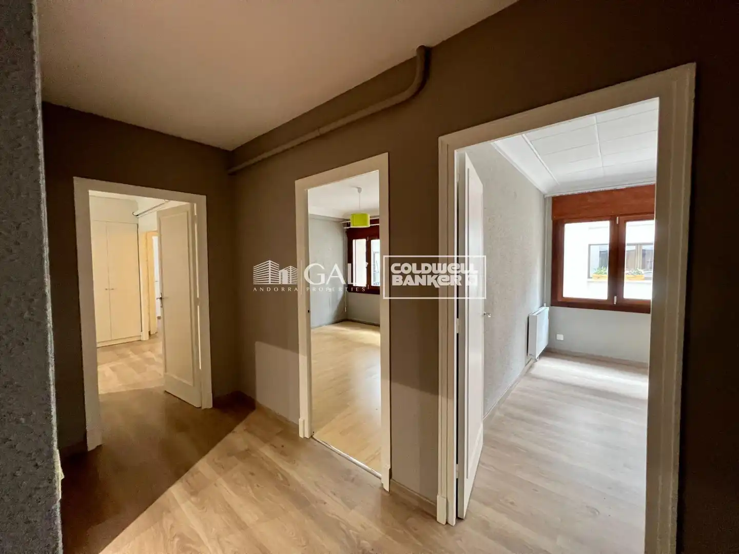 Vista exterior de Piso en venta en Andorra la Vella con Calefacción, Parquet y Terraza