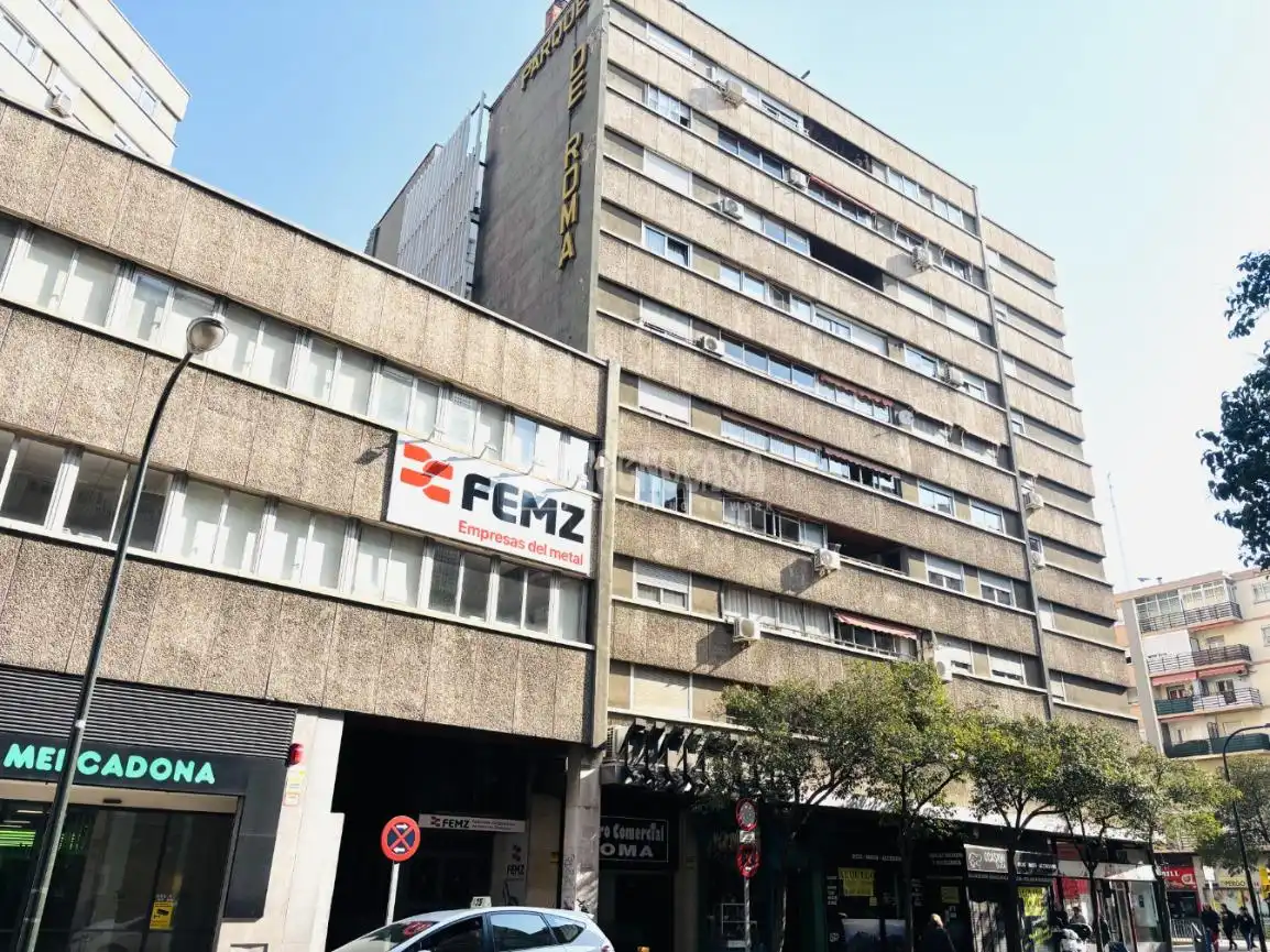 Vista exterior de Oficina de lloguer en Zaragoza amb Aire condicionat