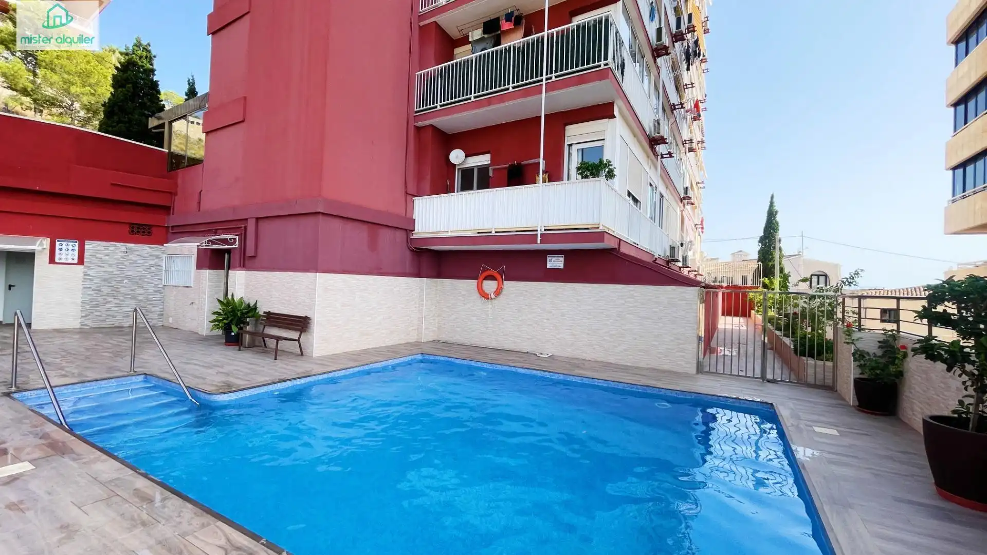 Piscina de Apartamento de alquiler en Benidorm con Aire acondicionado, Calefacción y Amueblado