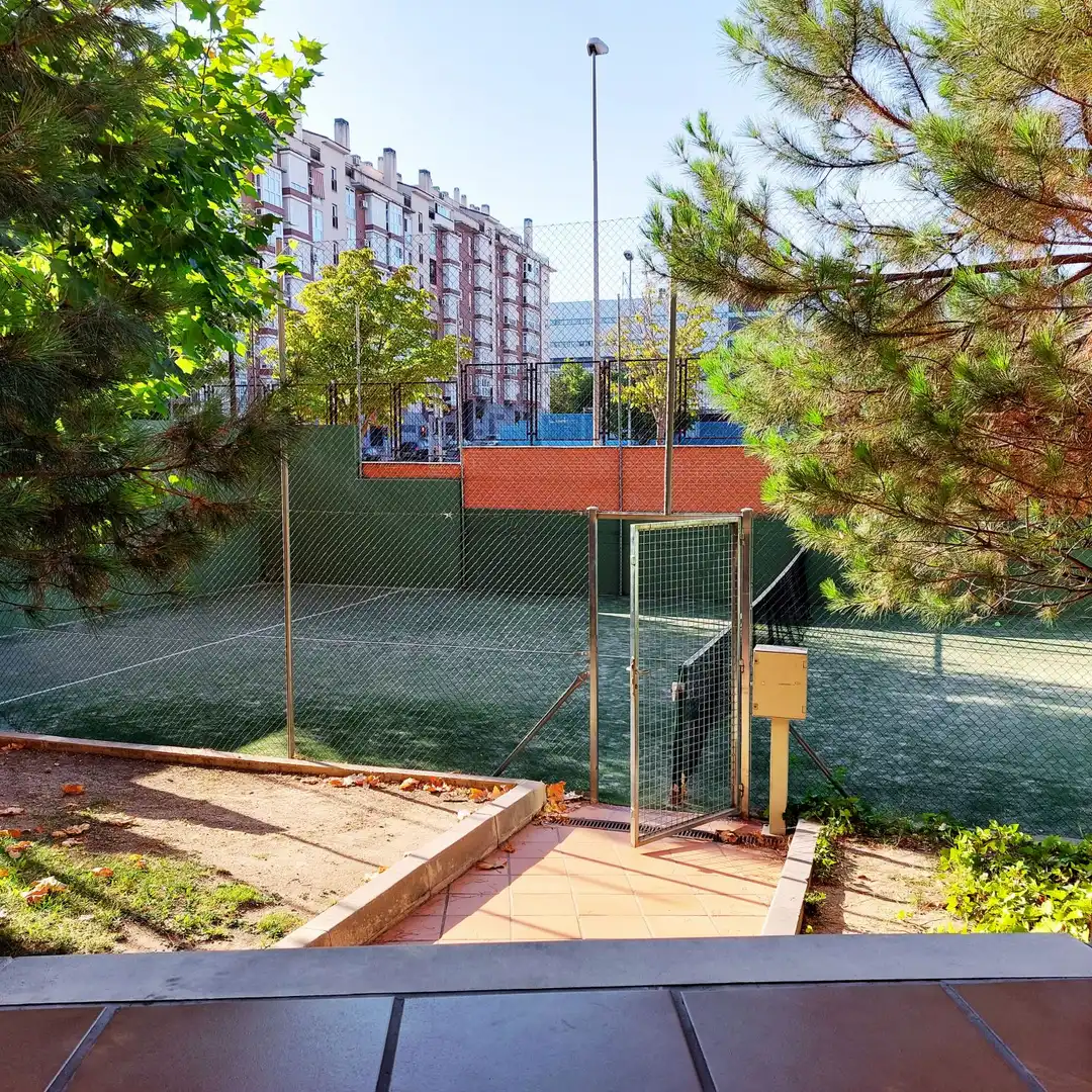 Exterior view of Flat for sale in Madrid  with Air Conditioner, Heating and Terrace