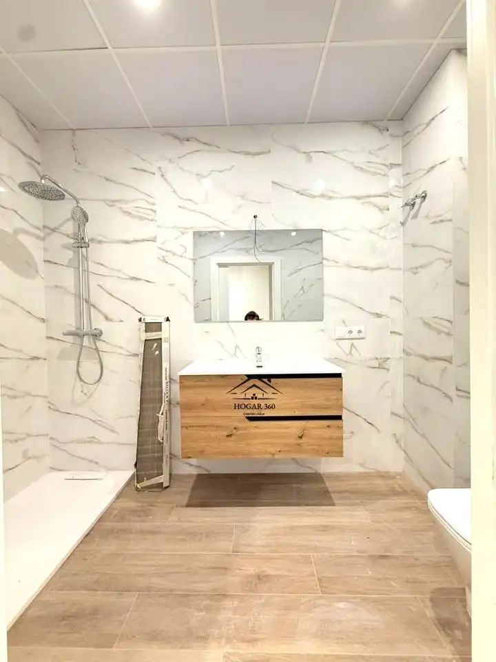 Badezimmer von Erdgeschoss zum Verkauf in Cáceres