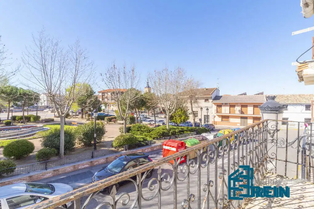 Exterior view of Houses for sale in Carranque  with Air Conditioner, Terrace and Furnished
