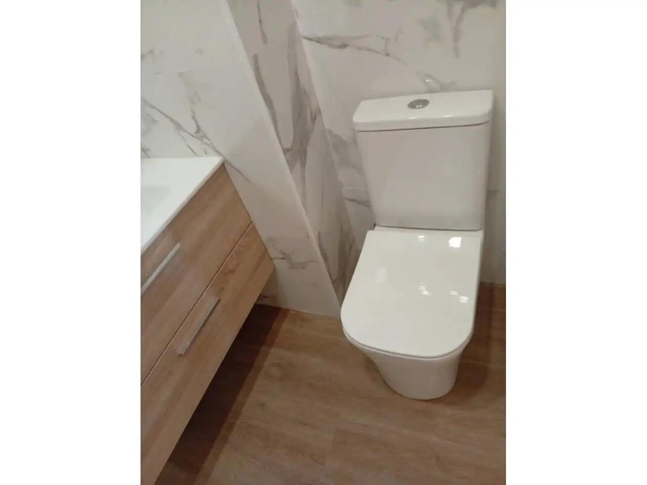 Bany de Pis en venda en Sant Adrià de Besòs amb Aire condicionat, Calefacció i Parquet
