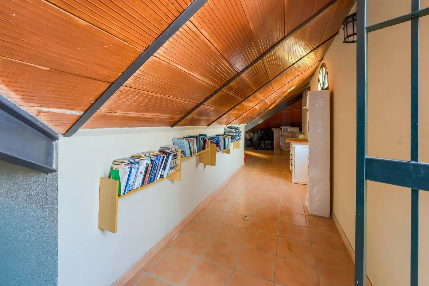 Houses for sale in Espartinas  with Air Conditioner, Private garden and Terrace