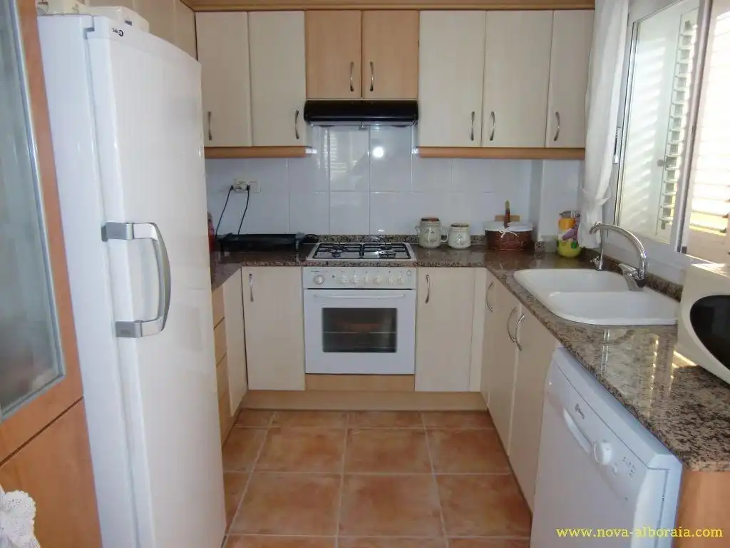 Cocina de Casa adosada en venta en Bétera con Aire acondicionado, Calefacción y Jardín privado