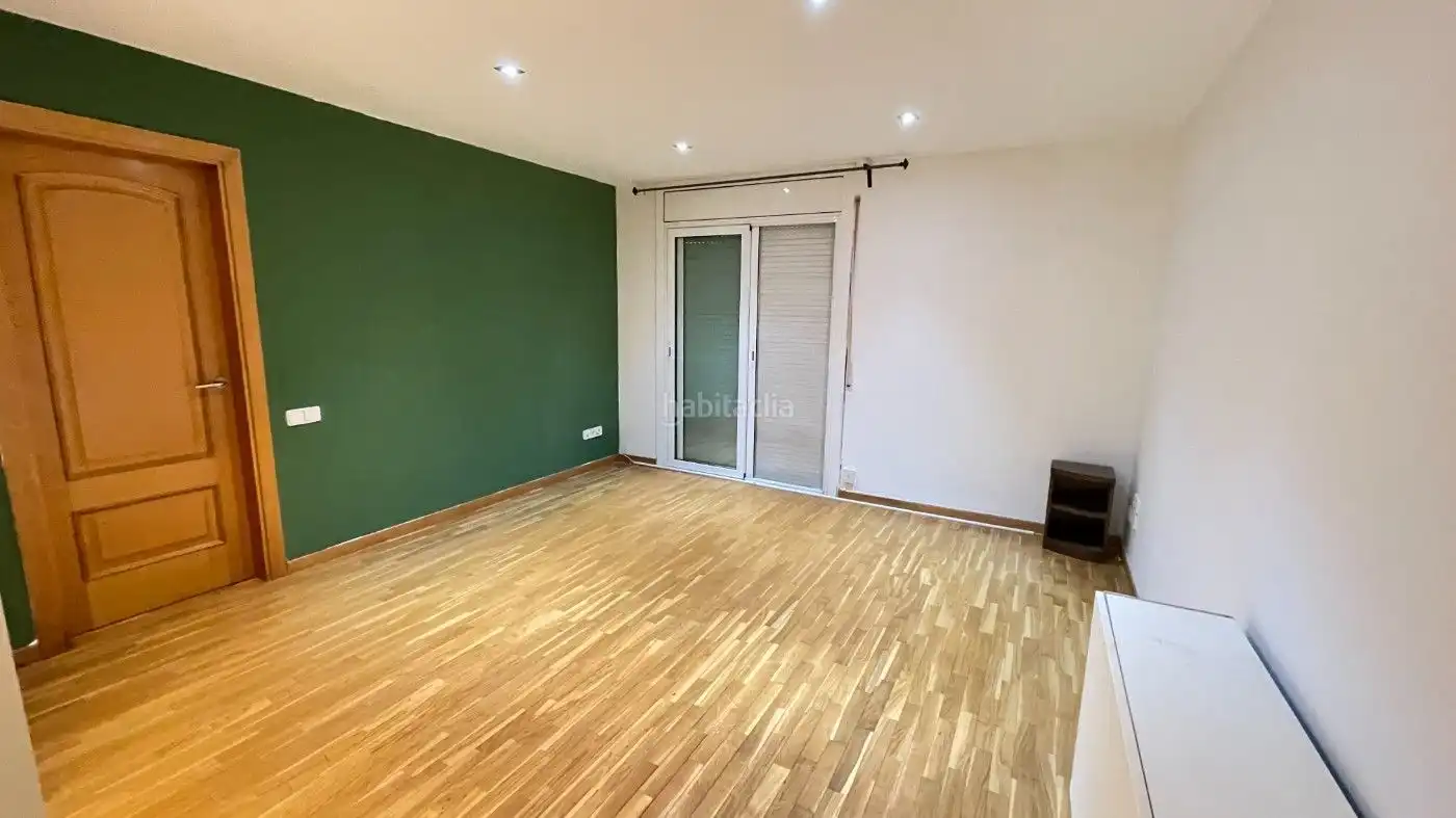 Flat for rent in Colom, Cementiri Vell