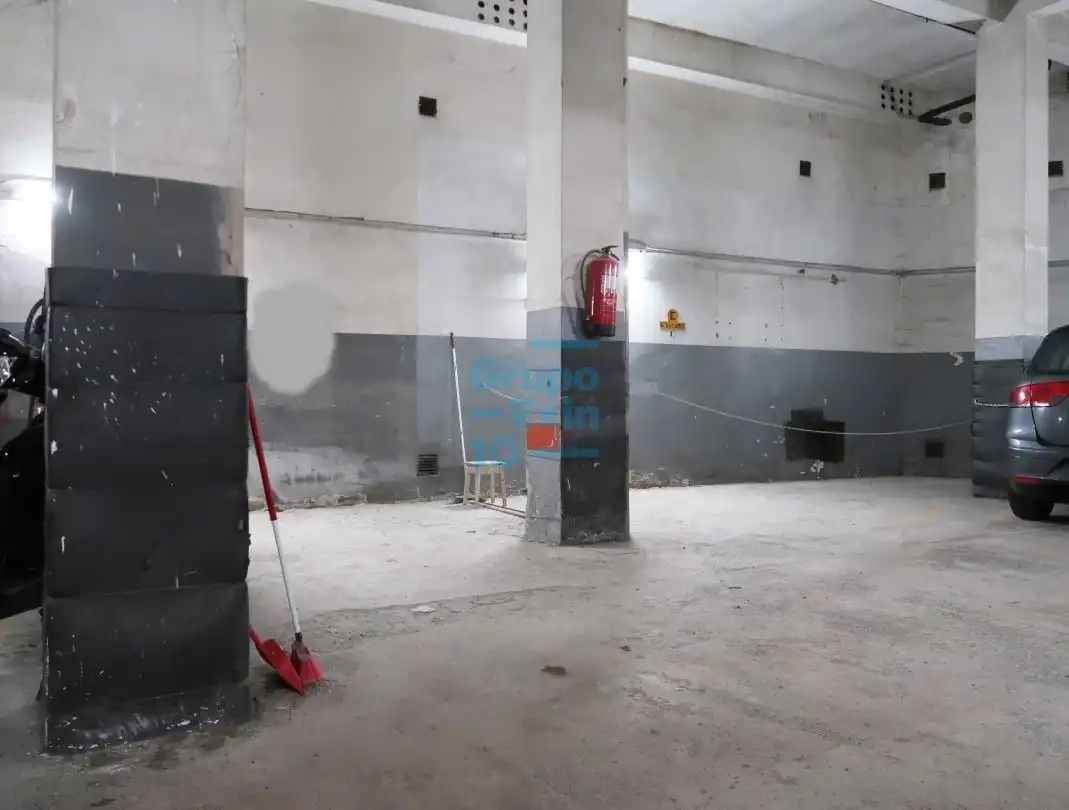 Garage zum Verkauf in Donostia - San Sebastián 