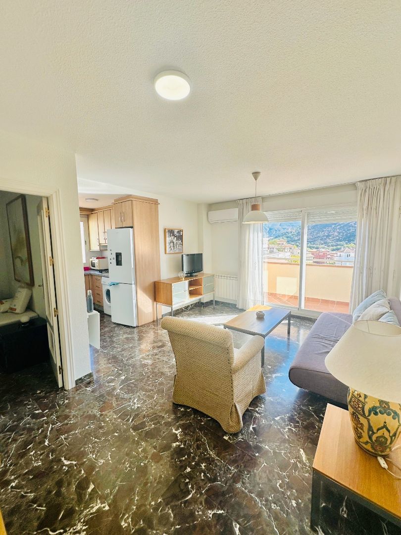 Living room of Attic to rent in  Granada Capital  with Air Conditioner, Heating and Terrace