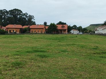 Wohnbaugrundstück zum Verkauf in Suances
