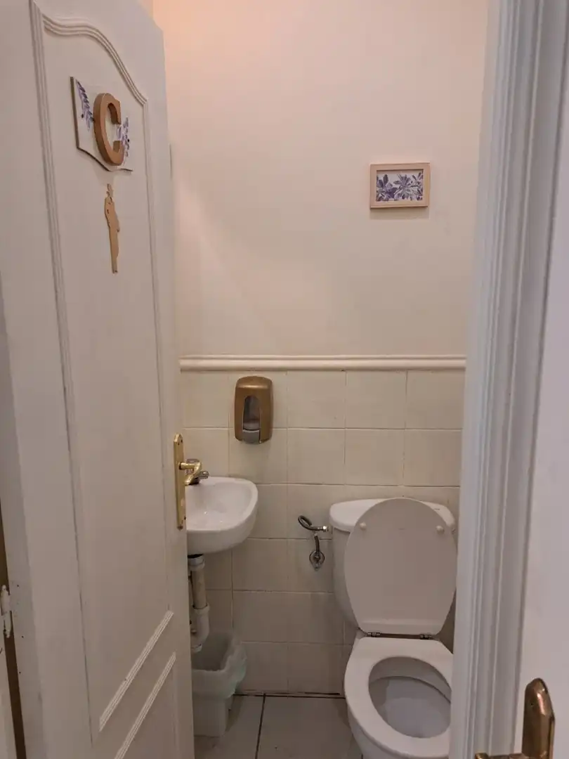 Baño de Local en venta en Alicante / Alacant con Aire acondicionado