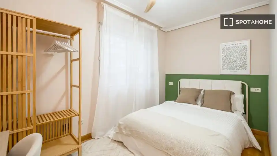 Habitación en Conde Orgaz - Piovera