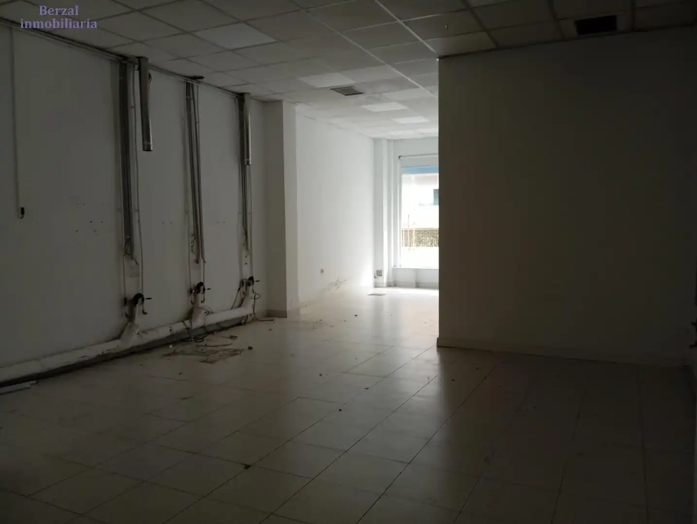 Geschaftsraum zur Miete in  Logroño