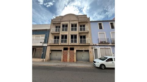 SE VENDE EDIFICIO EN CARCAIXENT
