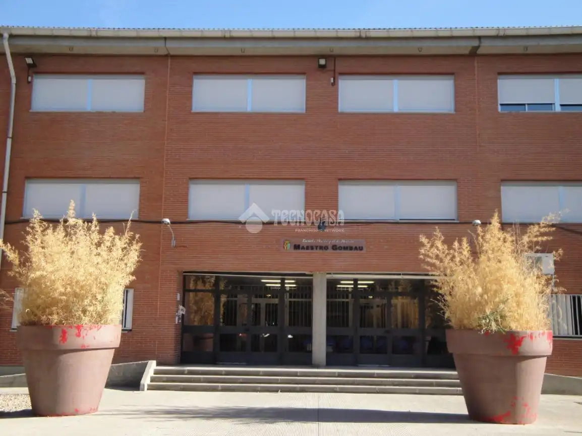 Vista exterior de Local de alquiler en Getafe
