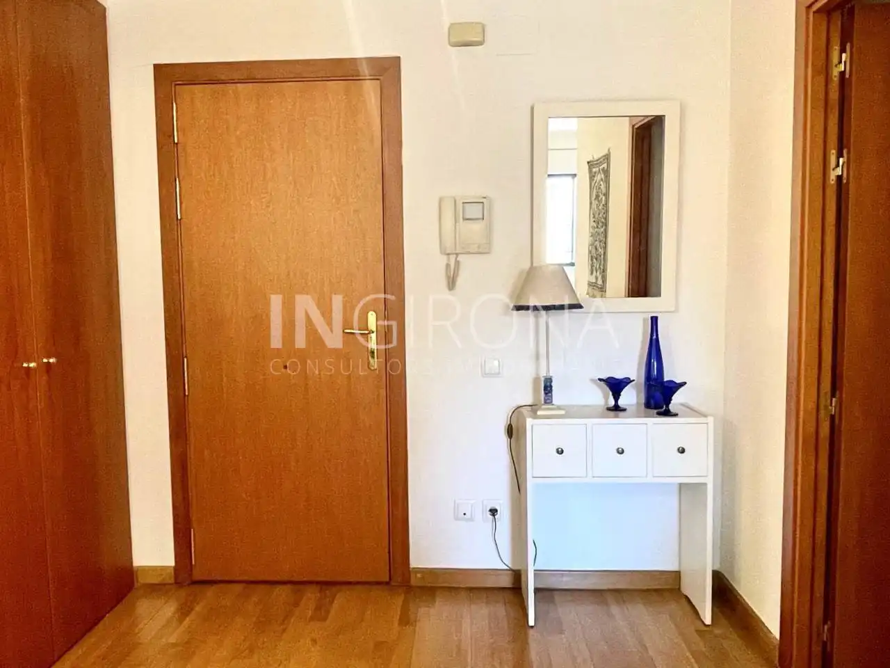 Schlafzimmer von Wohnung zur Miete in Girona mit Heizung und Möbliert