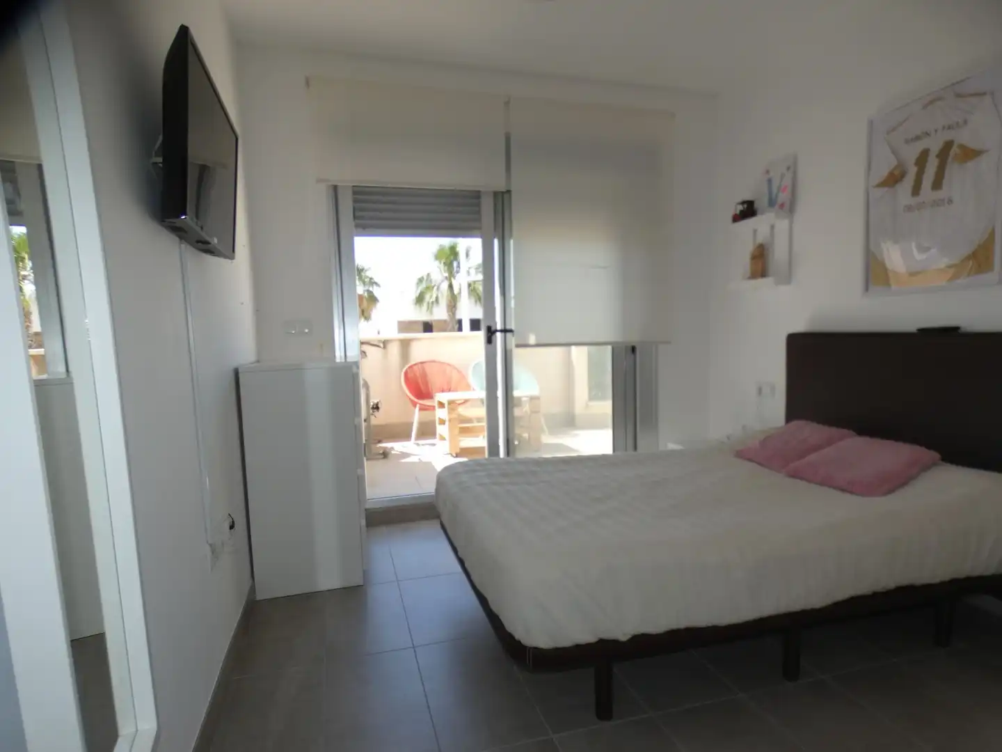 Schlafzimmer von Einfamilien-Reihenhaus zum Verkauf in San Pedro del Pinatar mit Klimaanlage, Privatgarten und Terrasse