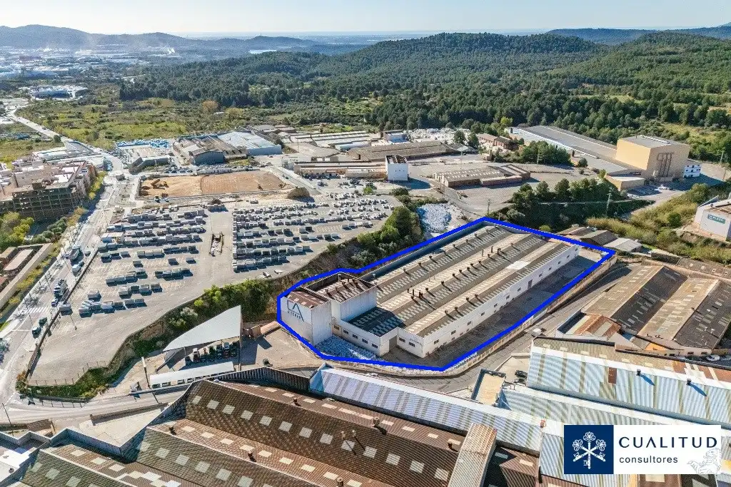 Außenansicht von Fabrikhallen zur Miete in L'Alcora