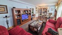 Living room of Flat for sale in Tudela  with Air Conditioner, Heating and Parquet flooring