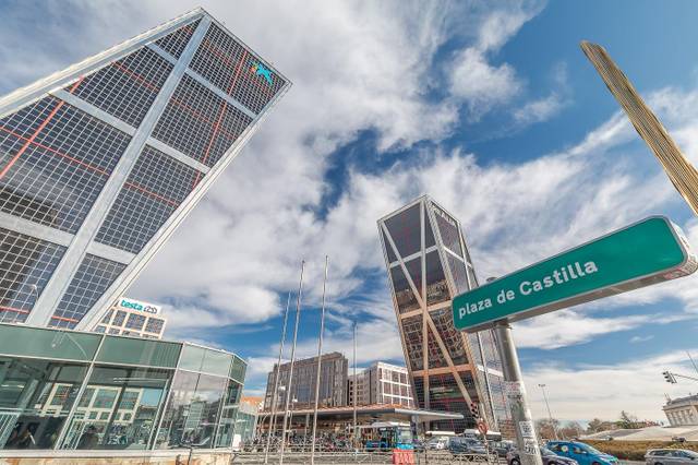 Garaje en Alquiler en Calle FERELUZ en Valdeacederas