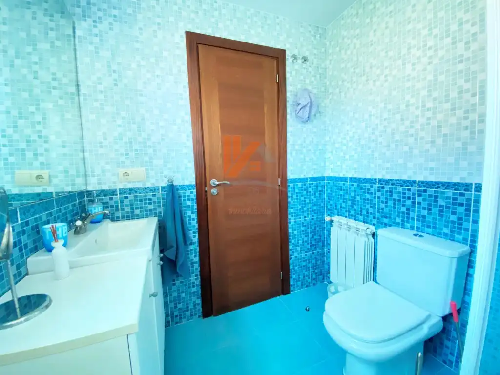 Baño de Casa o chalet en venta en Teo con Jardín privado, Terraza y Piscina
