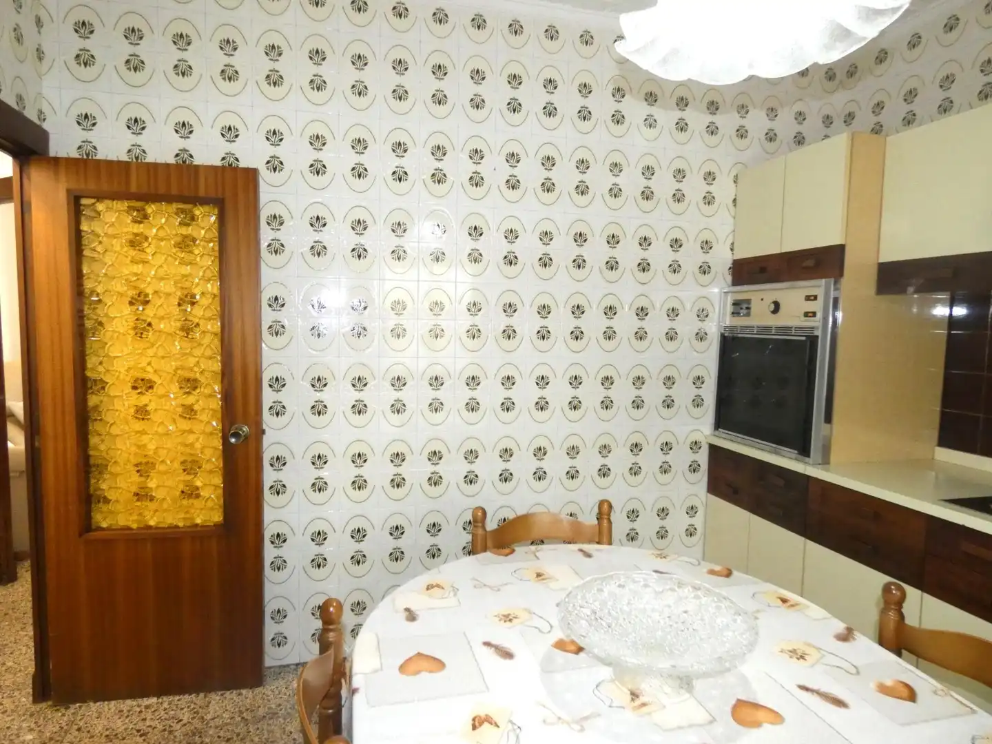 Cuina de Casa o xalet en venda en Zaragoza amb Aire condicionat, Calefacció i Jardí privat