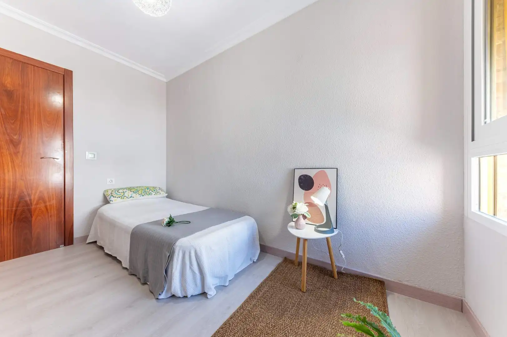 Habitación de Piso en venta en Alicante / Alacant con Terraza, Balcón y Alarma