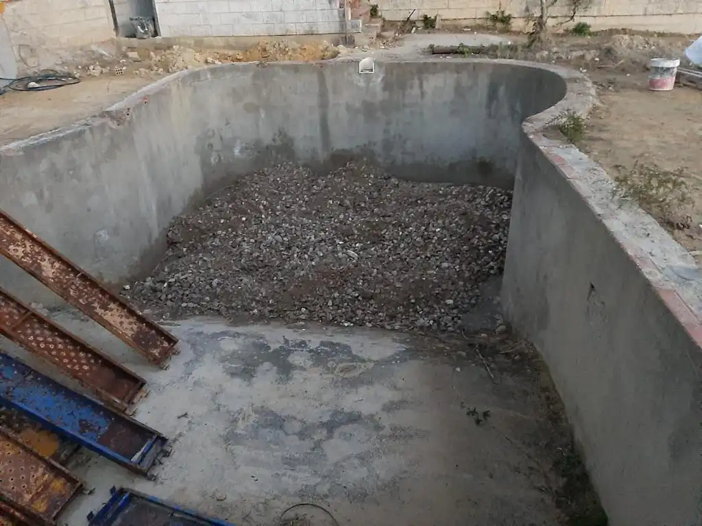 Piscina de Residencial en venta en Bellvei
